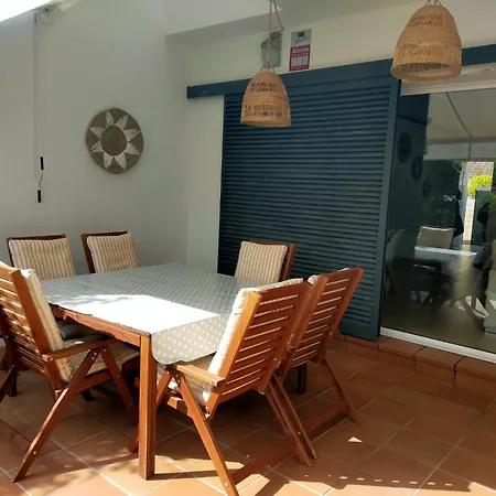 Casa Playa La Fontanilla Sotolodge بيت للعطل كونيل ذي لا فرونتيرا